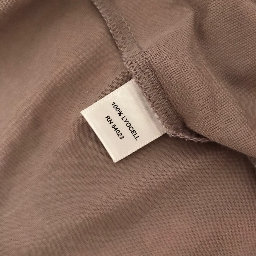 Banana Republic Razor Back Tank - Picture 4 of 4